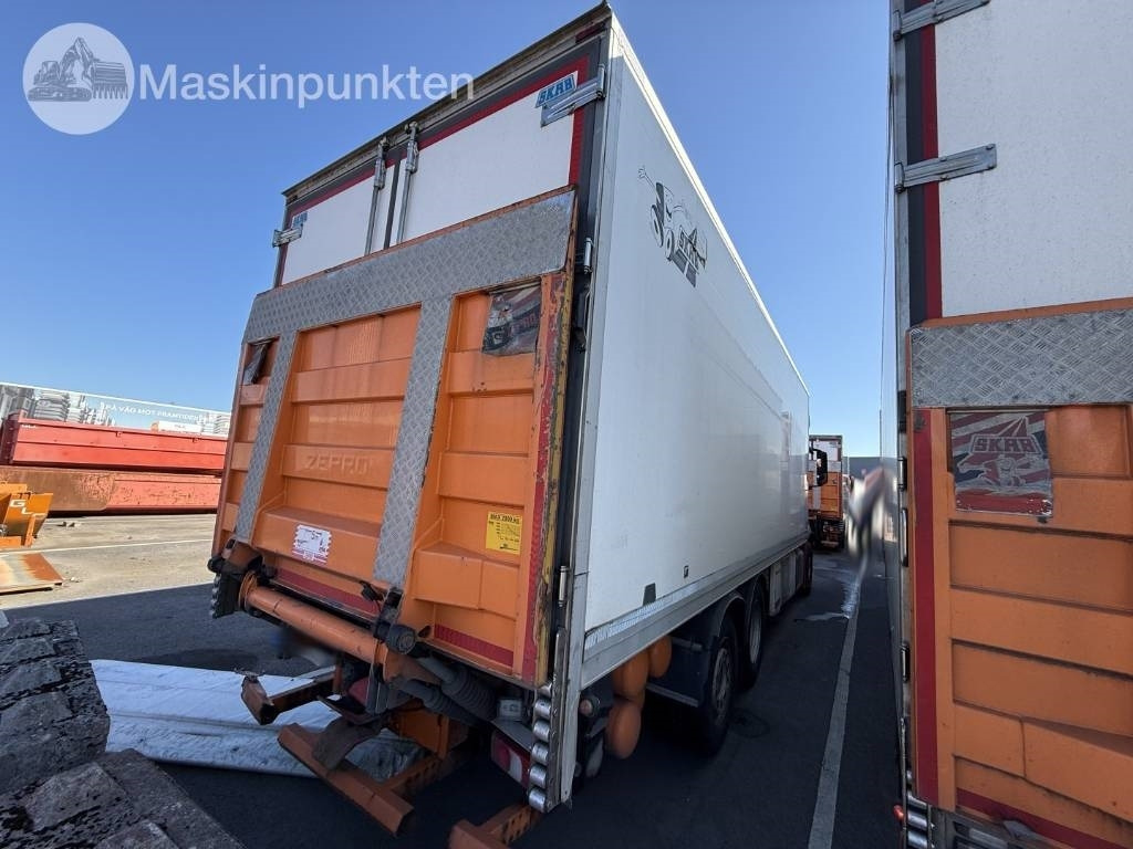 Mercedes-Benz Actros 2551 - شاحنة الفريزر: صورة 4 Mercedes-Benz Actros 2551 - شاحنة الفريزر: صورة 4