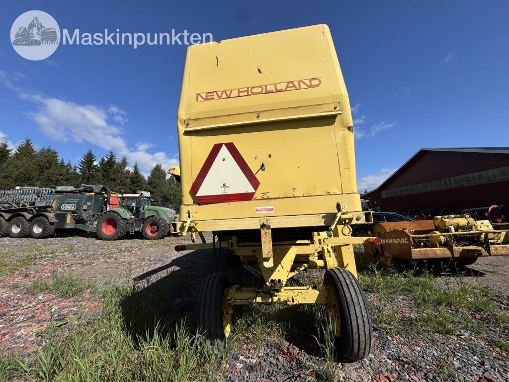 New Holland 1530 - حصادة موحَّدة: صورة 3 New Holland 1530 - حصادة موحَّدة: صورة 3