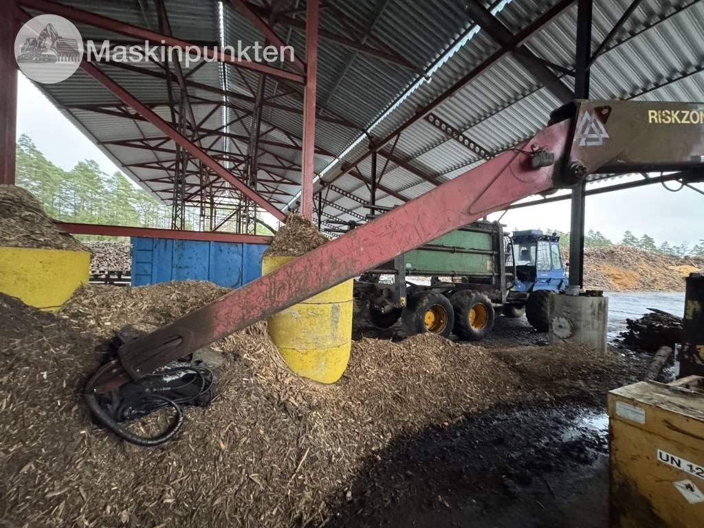 Scania P 124 G med Timberman - شاحنة قطع الأشجار: صورة 4 Scania P 124 G med Timberman - شاحنة قطع الأشجار: صورة 4