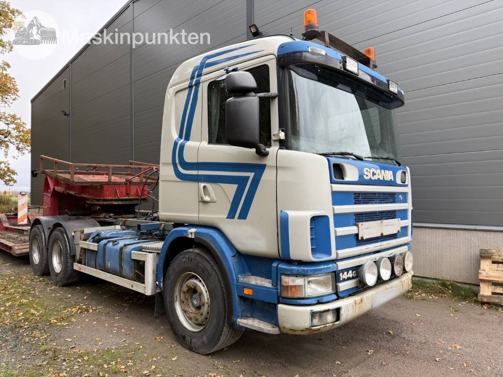 Scania R 144 GB - شاحنة ذات خطاف: صورة 1 Scania R 144 GB - شاحنة ذات خطاف: صورة 1
