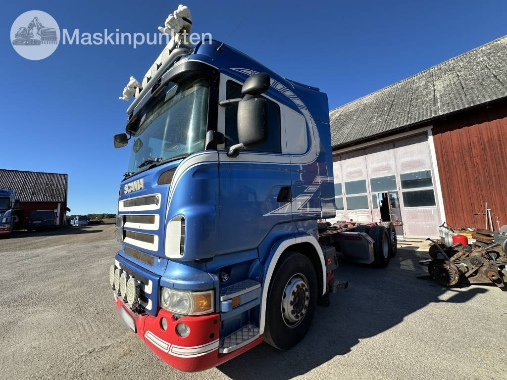 Scania R 560 LB - شاحنة هيكل كابينة: صورة 1 Scania R 560 LB - شاحنة هيكل كابينة: صورة 1