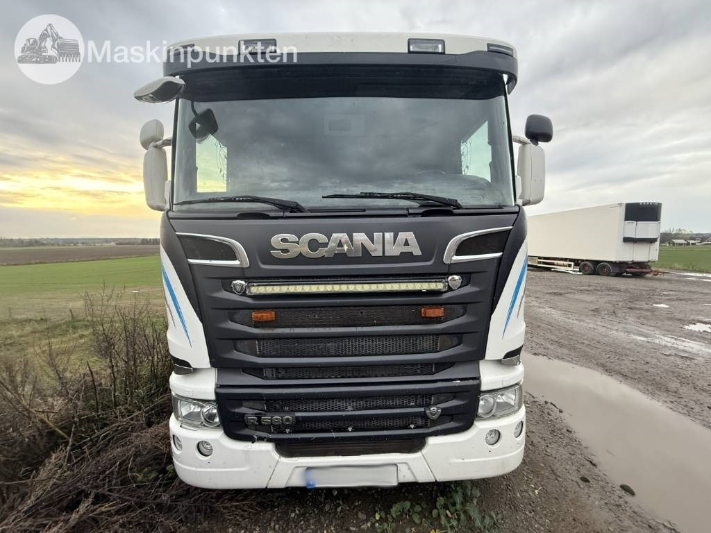 Scania R 580 - شاحنة مقفلة: صورة 2 Scania R 580 - شاحنة مقفلة: صورة 2