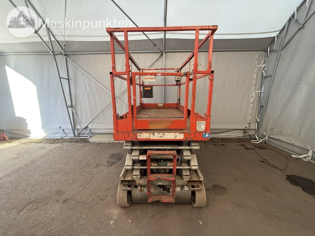 SkyJack SJ III 4626 - رافعة هيدروليكية مقصية: صورة 2 SkyJack SJ III 4626 - رافعة هيدروليكية مقصية: صورة 2