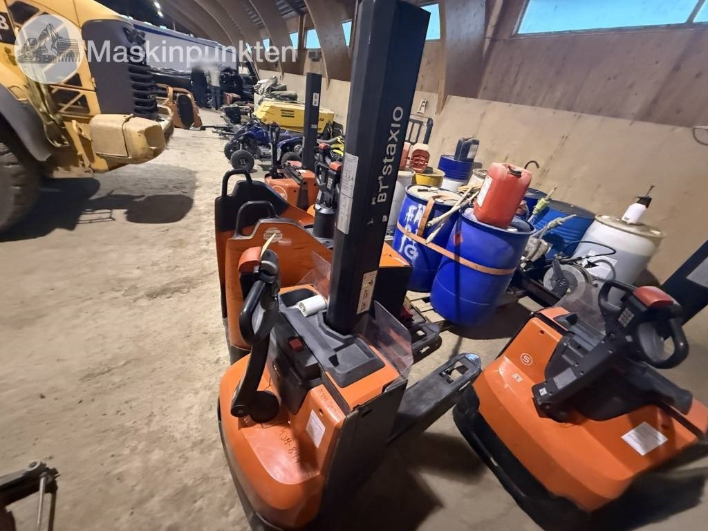 Toyota BT SWE 80 L - رافعة شوكية كهربائية: صورة 3 Toyota BT SWE 80 L - رافعة شوكية كهربائية: صورة 3