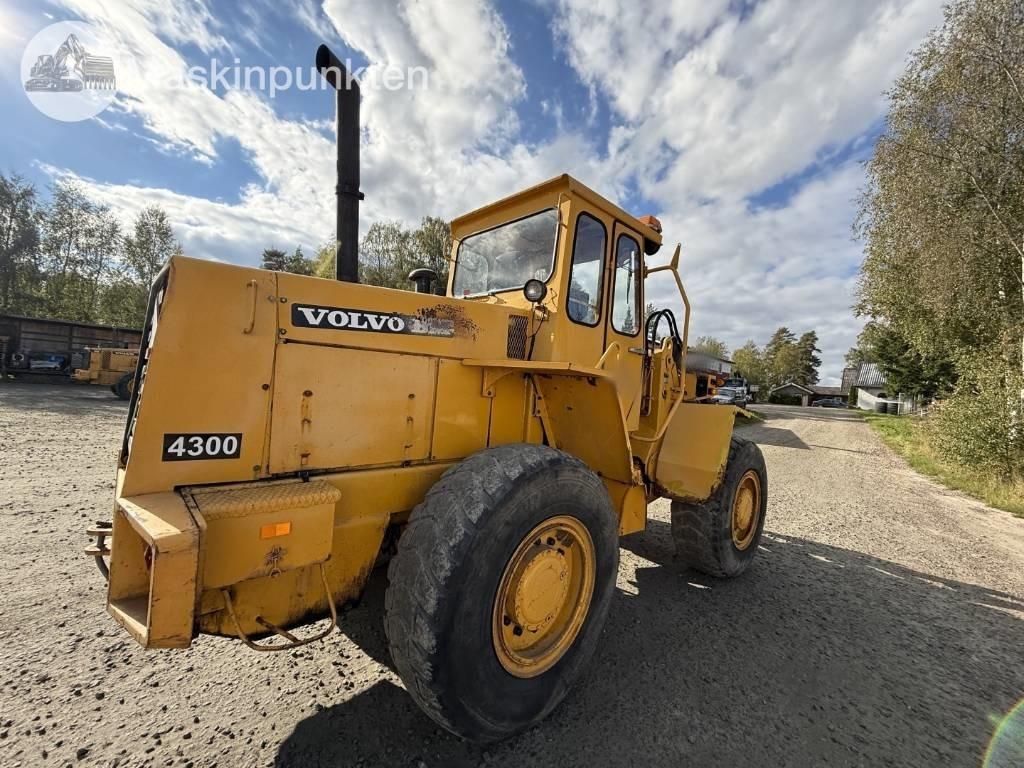 Volvo BM 4300 - اللودر بعجل: صورة 5 Volvo BM 4300 - اللودر بعجل: صورة 5