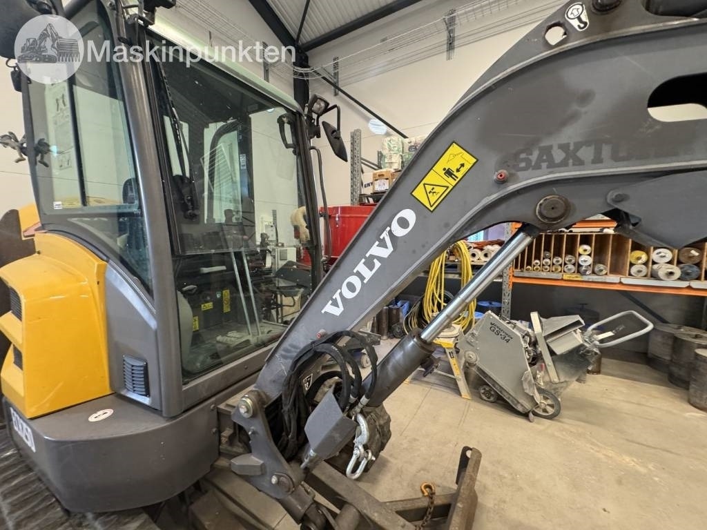 حفارة مُصَّغرة Volvo ECR 25 D: صورة 29