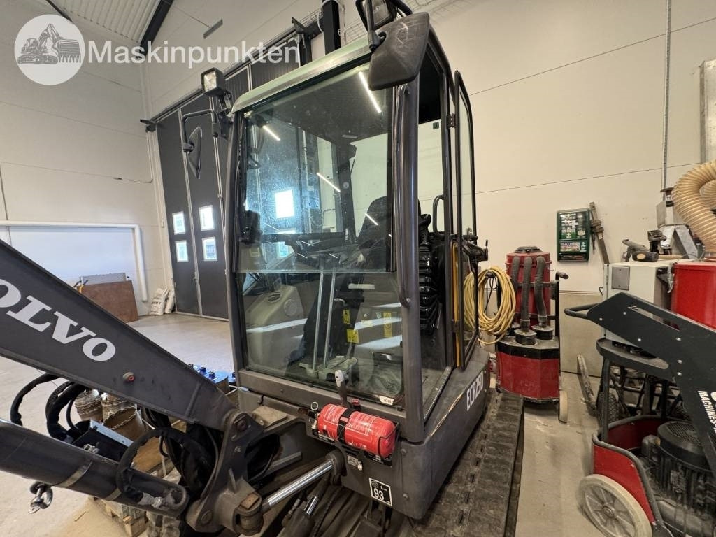 حفارة مُصَّغرة Volvo ECR 25 D: صورة 24