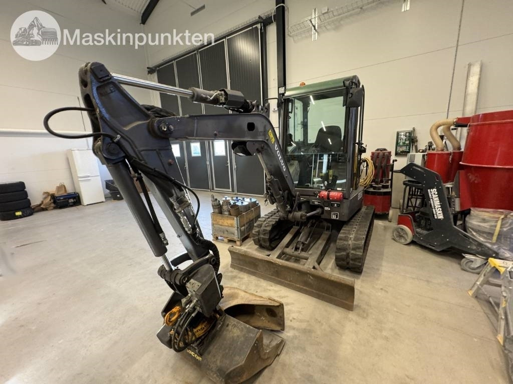 حفارة مُصَّغرة Volvo ECR 25 D: صورة 6