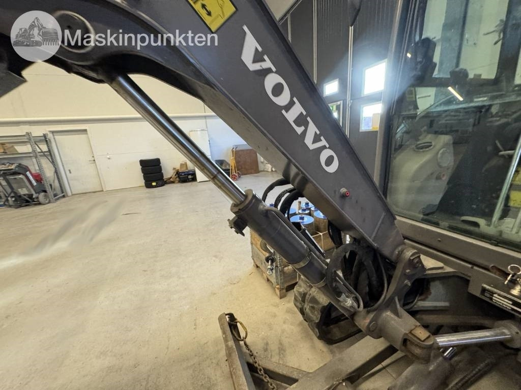 حفارة مُصَّغرة Volvo ECR 25 D: صورة 42