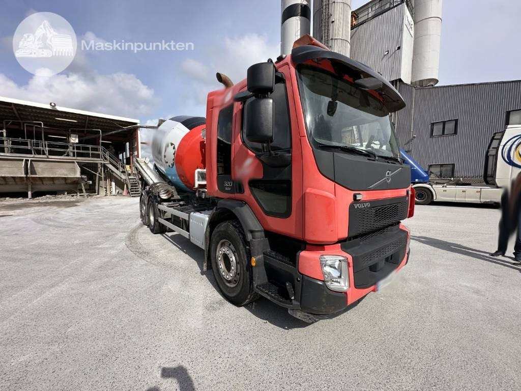 Volvo FE 320 - شاحنة خلاطة خرسانة: صورة 5 Volvo FE 320 - شاحنة خلاطة خرسانة: صورة 5