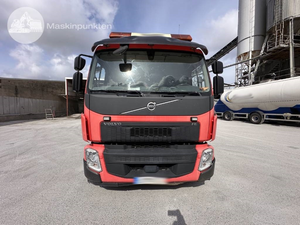 Volvo FE 320  - شاحنة خلاطة خرسانة: صورة 4 Volvo FE 320  - شاحنة خلاطة خرسانة: صورة 4