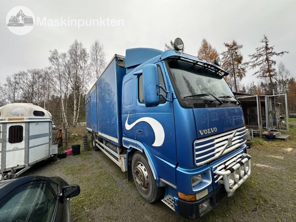 Volvo FH 12 - شاحنة نقل المواشي: صورة 3 Volvo FH 12 - شاحنة نقل المواشي: صورة 3