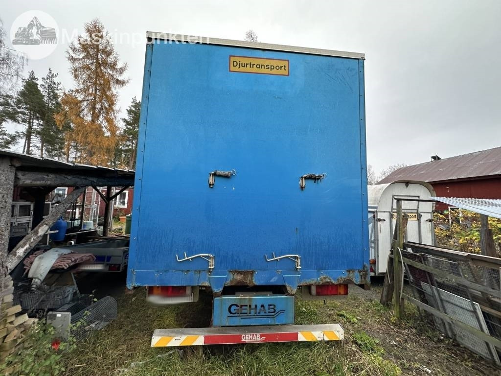 Volvo FH 12 - شاحنة نقل المواشي: صورة 5 Volvo FH 12 - شاحنة نقل المواشي: صورة 5