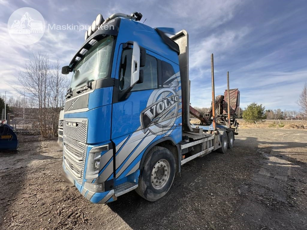Volvo FH 16 750 - شاحنة قطع الأشجار: صورة 3 Volvo FH 16 750 - شاحنة قطع الأشجار: صورة 3
