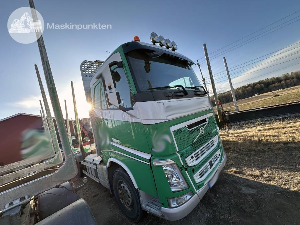 Volvo FH 540 - شاحنة قطع الأشجار: صورة 1 Volvo FH 540 - شاحنة قطع الأشجار: صورة 1
