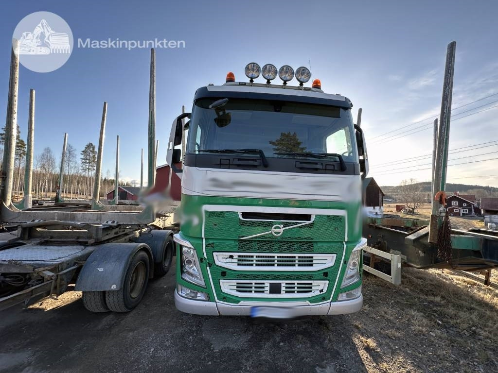 Volvo FH 540 - شاحنة قطع الأشجار: صورة 3 Volvo FH 540 - شاحنة قطع الأشجار: صورة 3