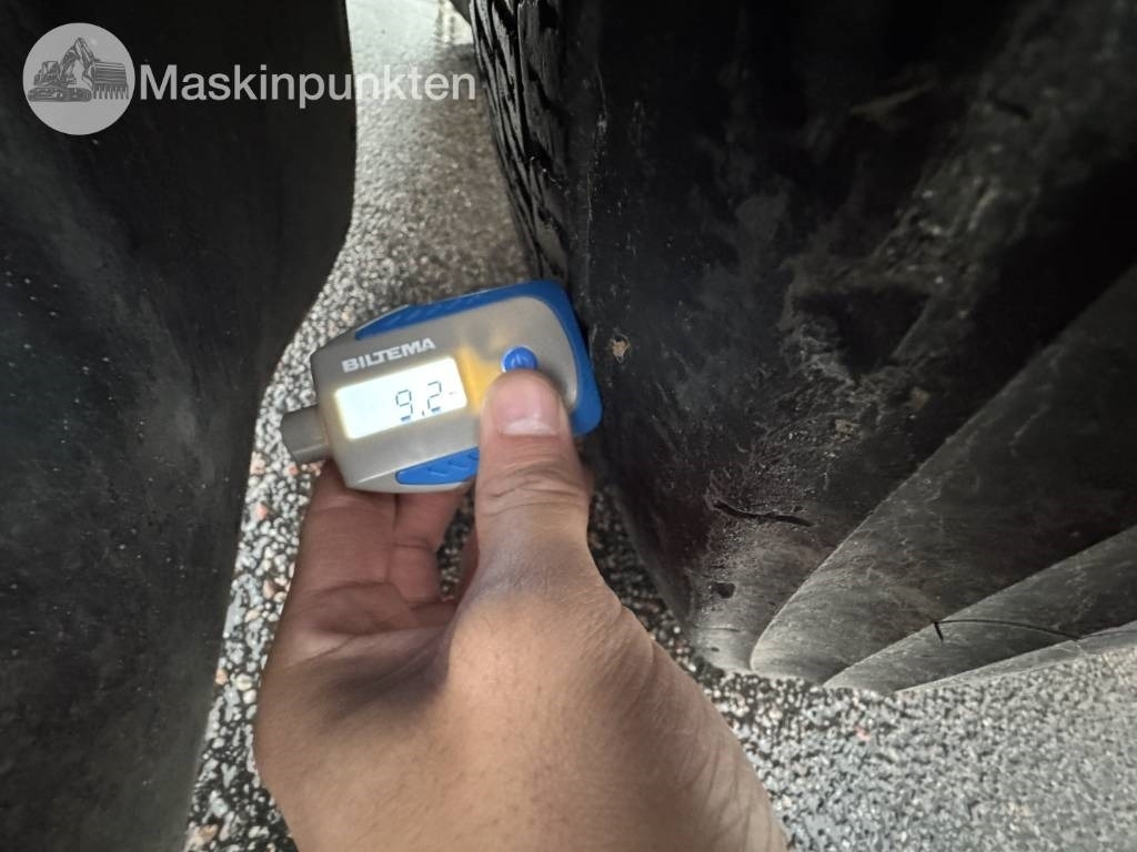 شاحنة ذات خطاف Volvo FH 8*4 Tridem lastväxlare: صورة 18