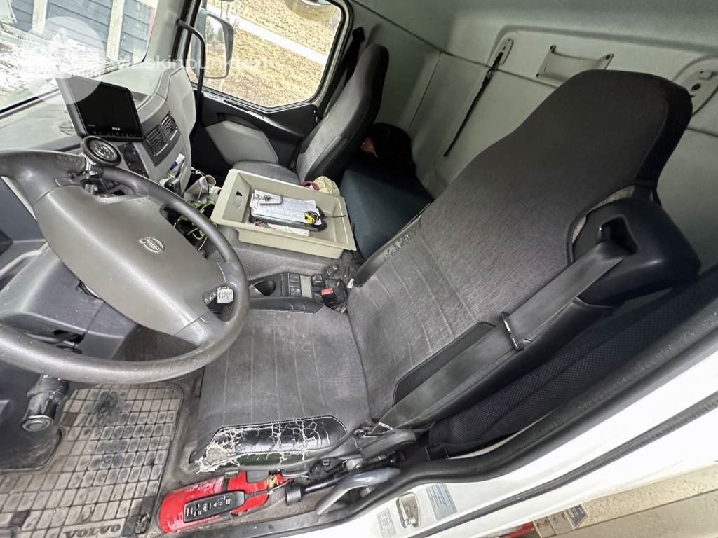 شاحنة الفريزر Volvo FL 240: صورة 16