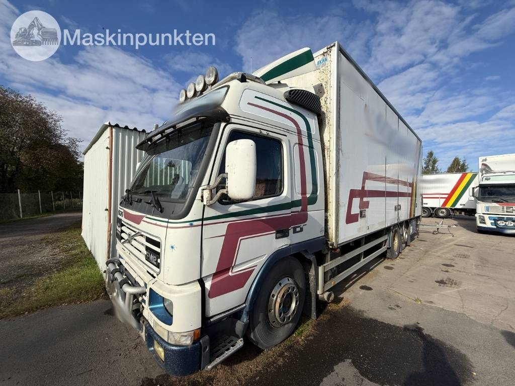 Volvo FM 12 - شاحنة مقفلة: صورة 1 Volvo FM 12 - شاحنة مقفلة: صورة 1