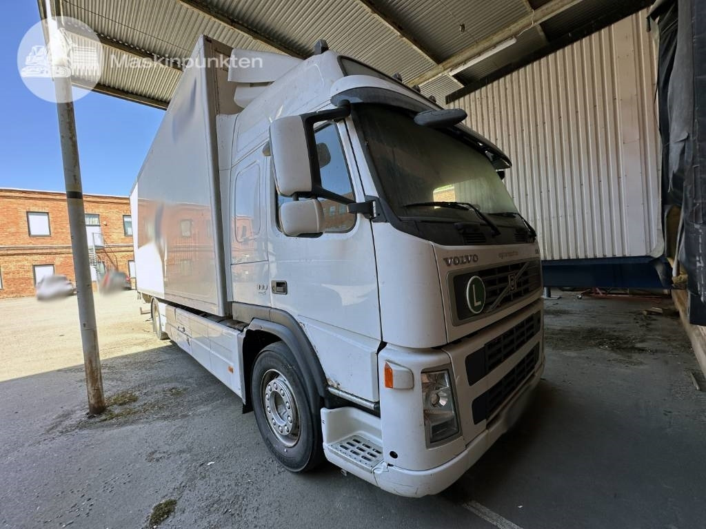 Volvo FM 300 - شاحنة مقفلة: صورة 1 Volvo FM 300 - شاحنة مقفلة: صورة 1