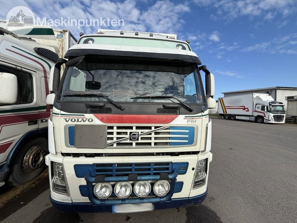 Volvo FM 440 - شاحنة مقفلة: صورة 2 Volvo FM 440 - شاحنة مقفلة: صورة 2