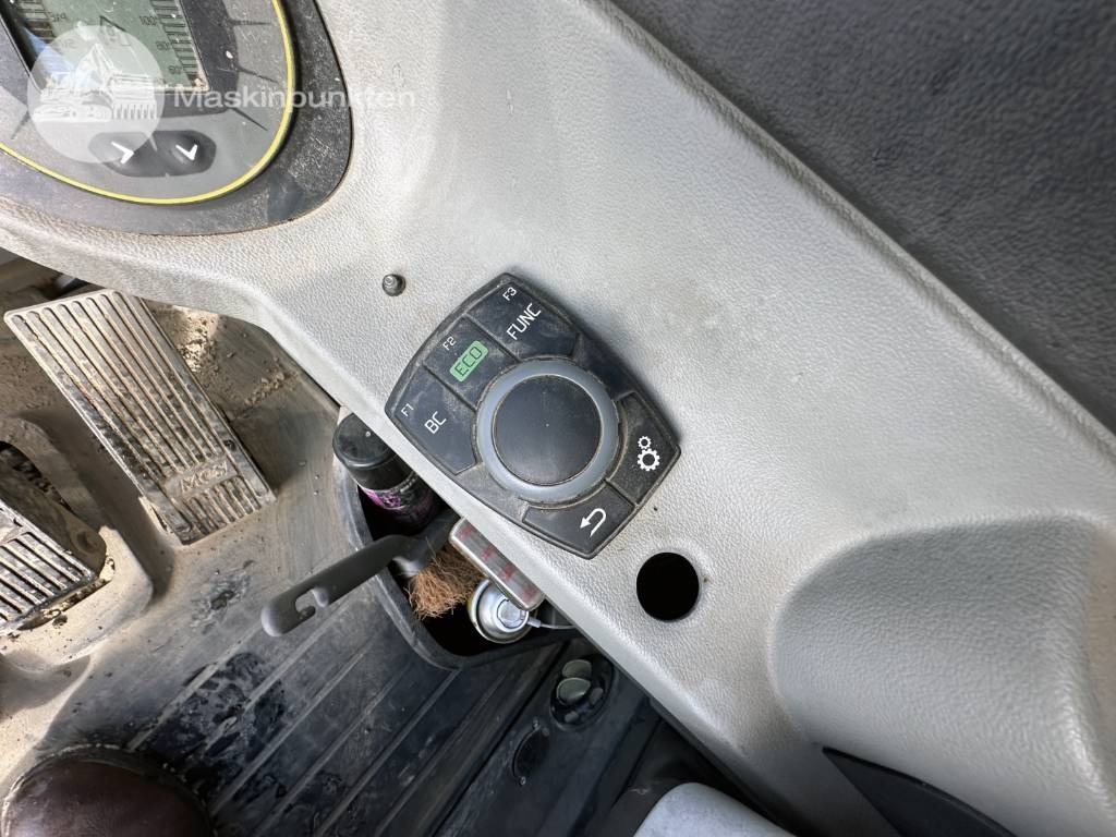 حفارة دولاب Wacker Neuson EW 100: صورة 23