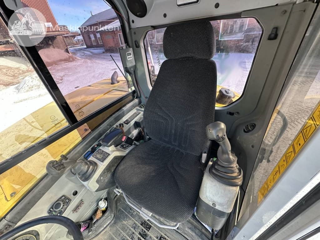 حفارة دولاب Wacker Neuson EW 100: صورة 15