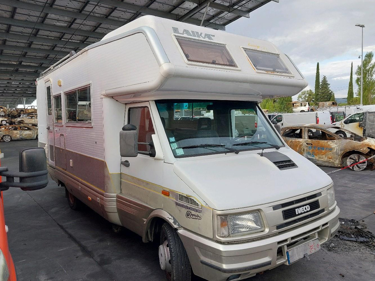 IVECO LAIKA 35.12 CAMPING 122 - موتر هوم سقف عالي: صورة 2 IVECO LAIKA 35.12 CAMPING 122 - موتر هوم سقف عالي: صورة 2