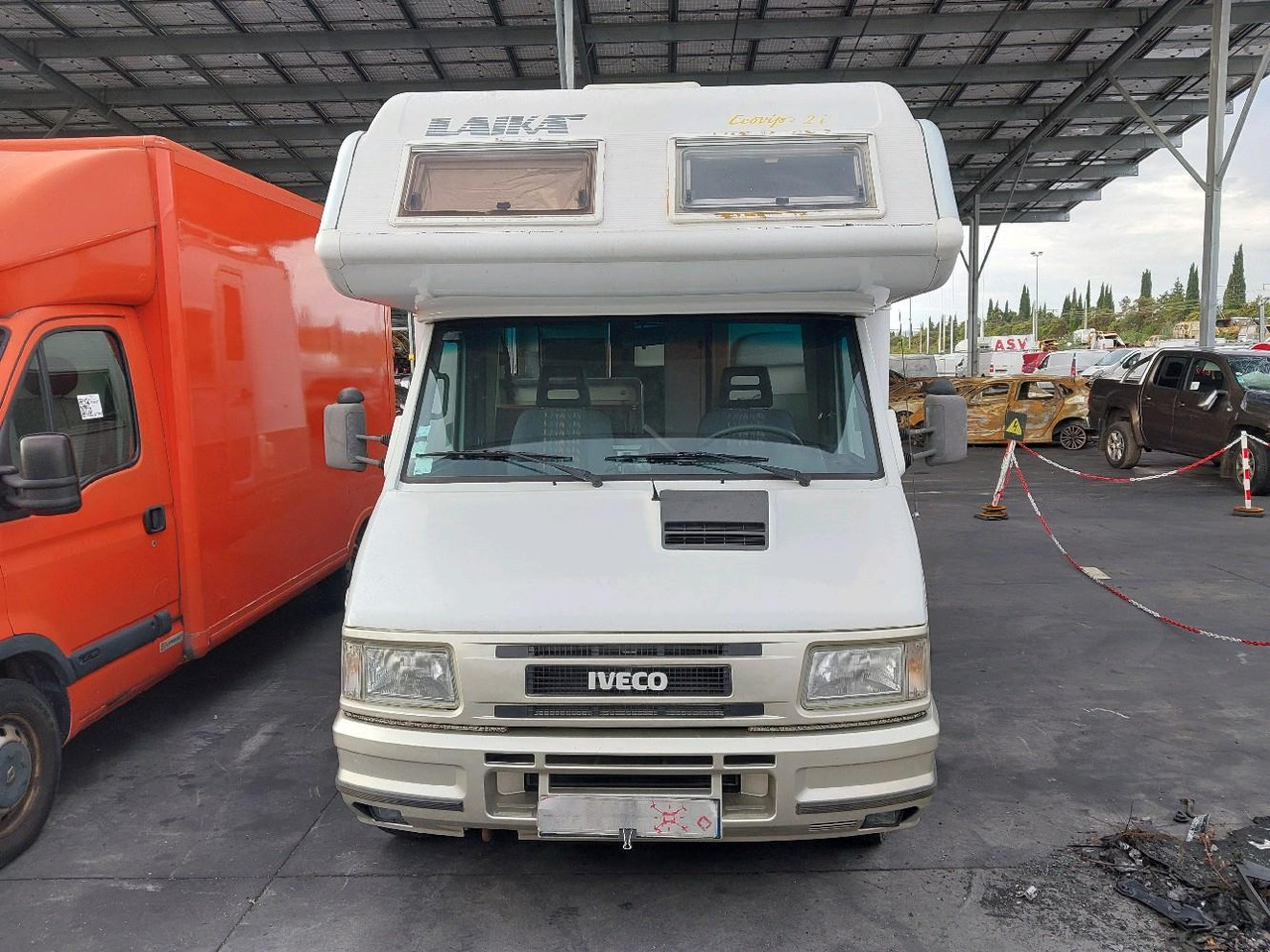 IVECO LAIKA 35.12 CAMPING 122 - موتر هوم سقف عالي: صورة 1 IVECO LAIKA 35.12 CAMPING 122 - موتر هوم سقف عالي: صورة 1