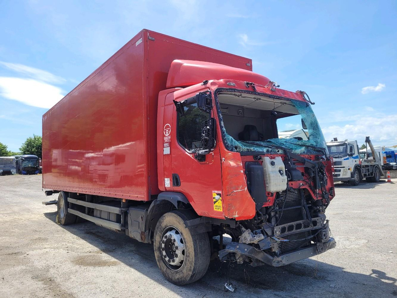 RENAULT D19 WIDE - شاحنة مقفلة: صورة 1 RENAULT D19 WIDE - شاحنة مقفلة: صورة 1