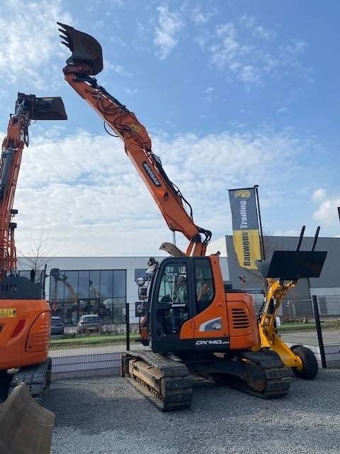 Doosan DX140LCR-5 - حفار زحاف: صورة 2 Doosan DX140LCR-5 - حفار زحاف: صورة 2