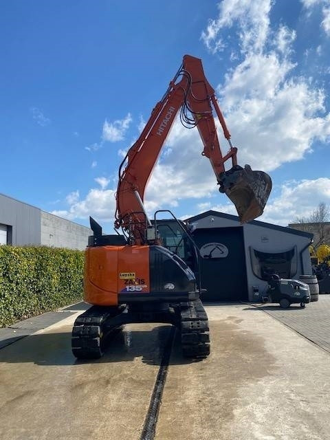 Hitachi 135US-6 - حفار زحاف: صورة 3 Hitachi 135US-6 - حفار زحاف: صورة 3