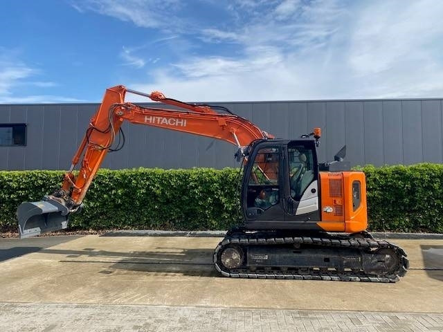 Hitachi ZX 135 US-6 - حفار زحاف: صورة 2 Hitachi ZX 135 US-6 - حفار زحاف: صورة 2
