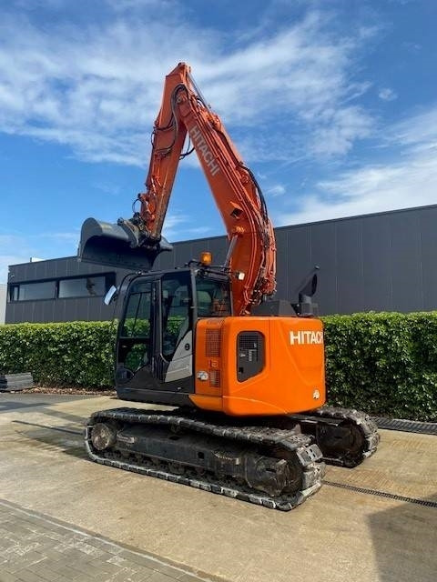 Hitachi ZX 135 US-6 - حفار زحاف: صورة 1 Hitachi ZX 135 US-6 - حفار زحاف: صورة 1