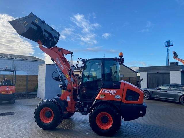 Kubota R 065 - اللودر بعجل: صورة 1 Kubota R 065 - اللودر بعجل: صورة 1