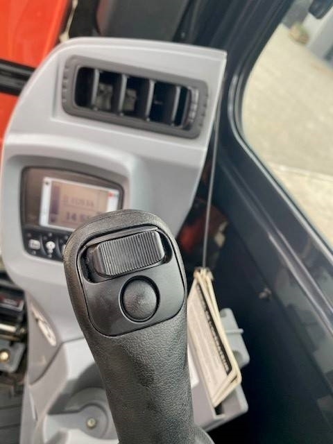 حفارة مُصَّغرة Kubota U 36-4: صورة 14 حفارة مُصَّغرة Kubota U 36-4: صورة 14