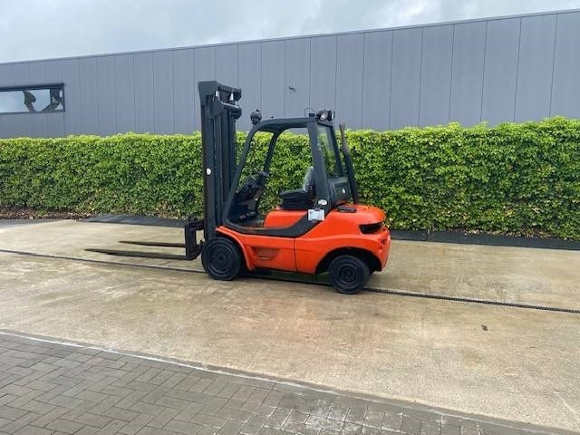 Linde H 30 D-03 - رافعة شوكية ديزل: صورة 1 Linde H 30 D-03 - رافعة شوكية ديزل: صورة 1