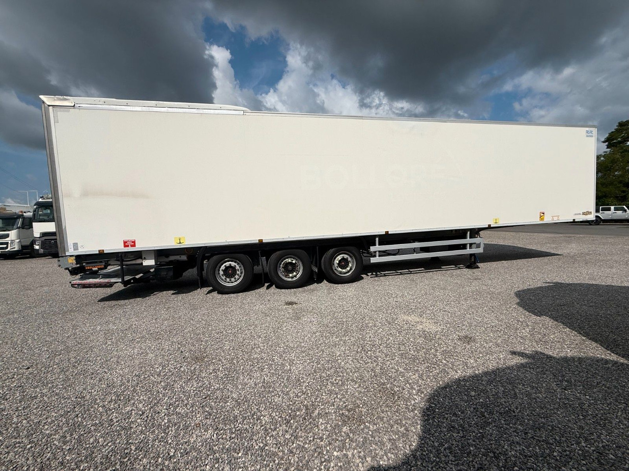 Chereau THERMO KING SLXe DIESEL/ELECTRIC SAF - نصف مقطورة مُبرِّدة: صورة 4 Chereau THERMO KING SLXe DIESEL/ELECTRIC SAF - نصف مقطورة مُبرِّدة: صورة 4
