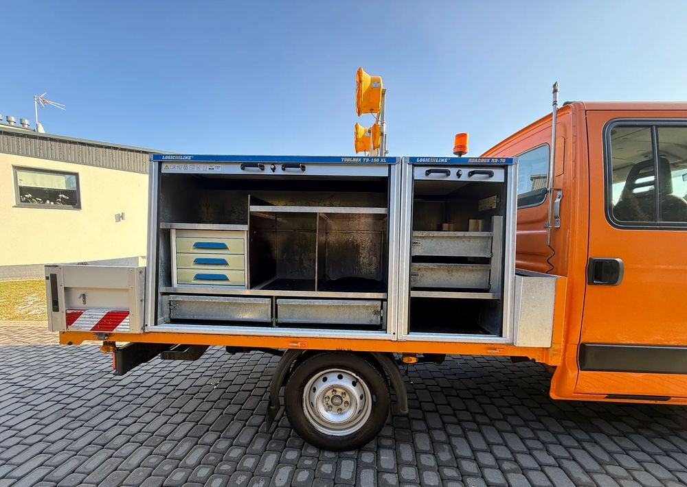 Iveco DAILY 35S13 - شاحنة ستارة جانبية: صورة 5 Iveco DAILY 35S13 - شاحنة ستارة جانبية: صورة 5