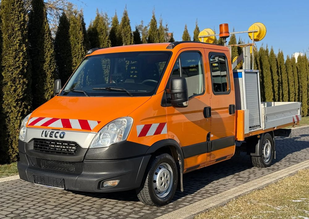 Iveco DAILY 35S13 - شاحنة ستارة جانبية: صورة 1 Iveco DAILY 35S13 - شاحنة ستارة جانبية: صورة 1