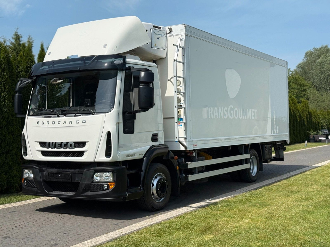 Iveco EUROCARGO 12T E22 CARRIER SUPRA 850 MT - شاحنة الفريزر: صورة 1 Iveco EUROCARGO 12T E22 CARRIER SUPRA 850 MT - شاحنة الفريزر: صورة 1