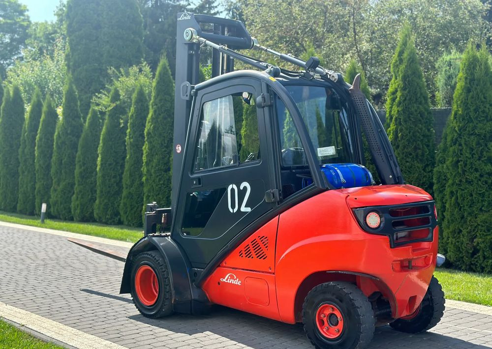 Linde H35T-01 - رافعة شوكية تعمل بالغاز: صورة 5 Linde H35T-01 - رافعة شوكية تعمل بالغاز: صورة 5