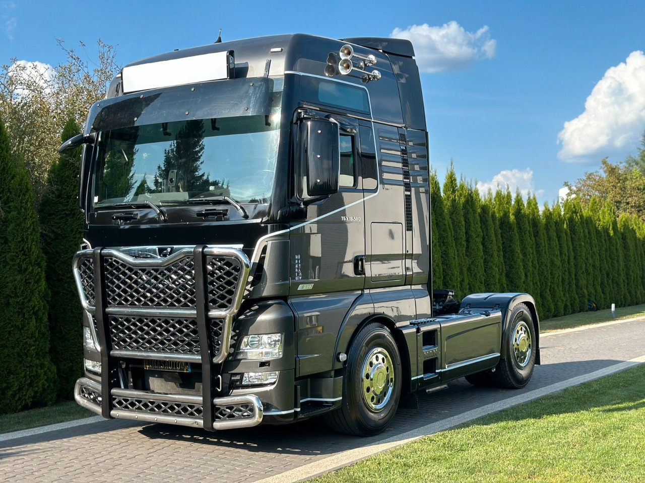 MAN TGX 18.580 D38 XXL RETARDER - وحدة جر: صورة 1 MAN TGX 18.580 D38 XXL RETARDER - وحدة جر: صورة 1
