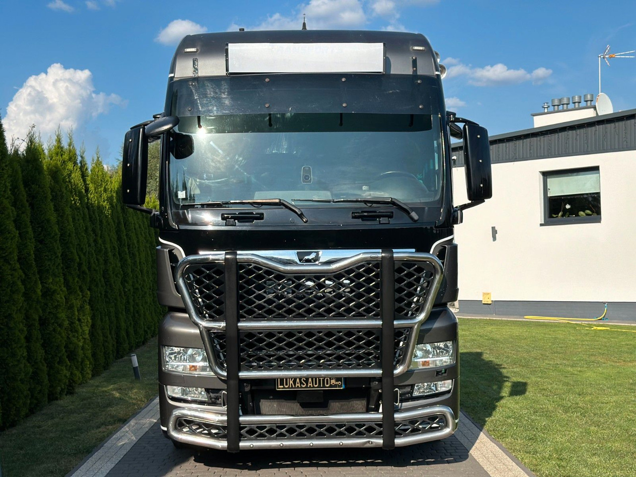 MAN TGX 18.580 D38 XXL RETARDER - وحدة جر: صورة 2 MAN TGX 18.580 D38 XXL RETARDER - وحدة جر: صورة 2