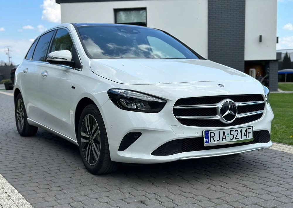 Mercedes-Benz Klasa B - سيدان: صورة 3 Mercedes-Benz Klasa B - سيدان: صورة 3