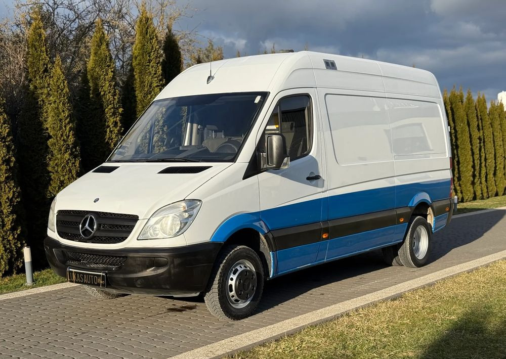 Mercedes-Benz SPRINTER 516 3,5 T MANUAL - فان: صورة 1 Mercedes-Benz SPRINTER 516 3,5 T MANUAL - فان: صورة 1