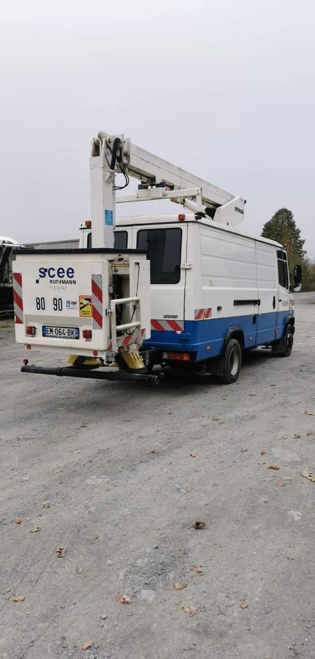 Mercedes-Benz VARIO 815D 17 M - آليات: صورة 4 Mercedes-Benz VARIO 815D 17 M - آليات: صورة 4