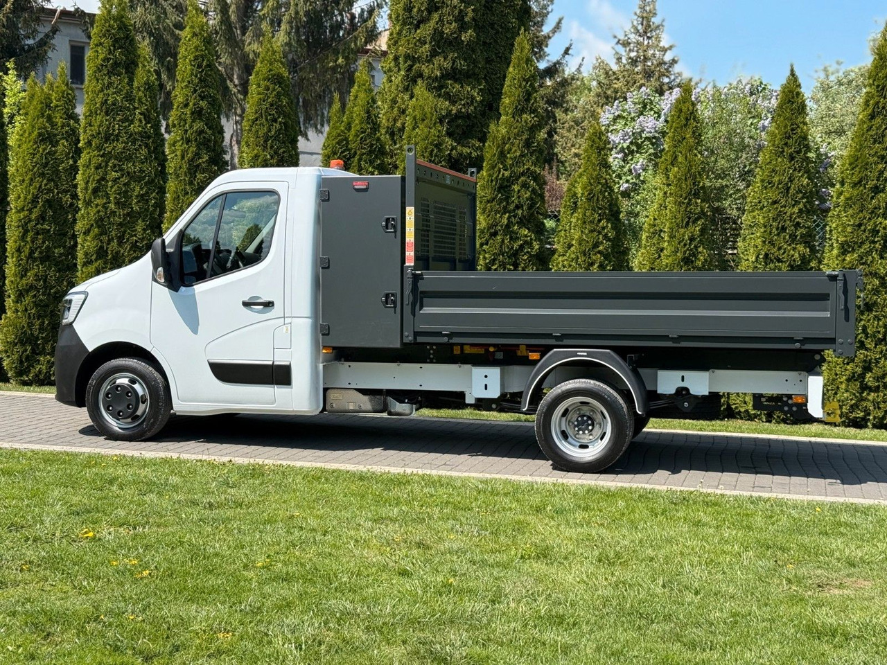 Renault MASTER TIPPER 3 SEATS LOW KMS - قلاب صغير: صورة 5 Renault MASTER TIPPER 3 SEATS LOW KMS - قلاب صغير: صورة 5