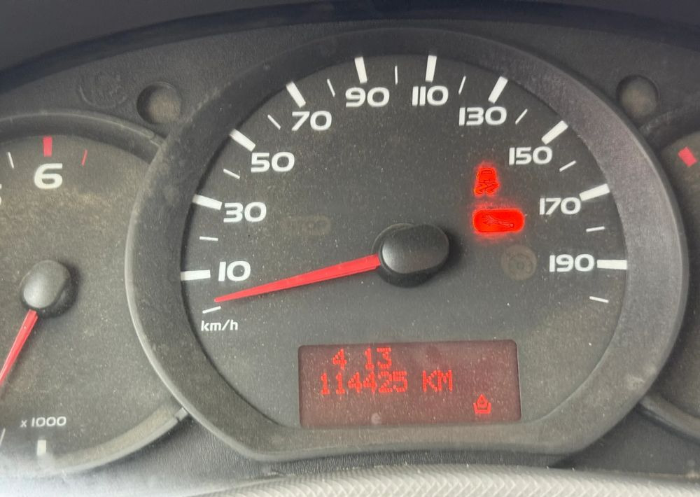 قلاب صغير Renault MASTER WYWROTKA 3 MIEJSCA: صورة 16 قلاب صغير Renault MASTER WYWROTKA 3 MIEJSCA: صورة 16