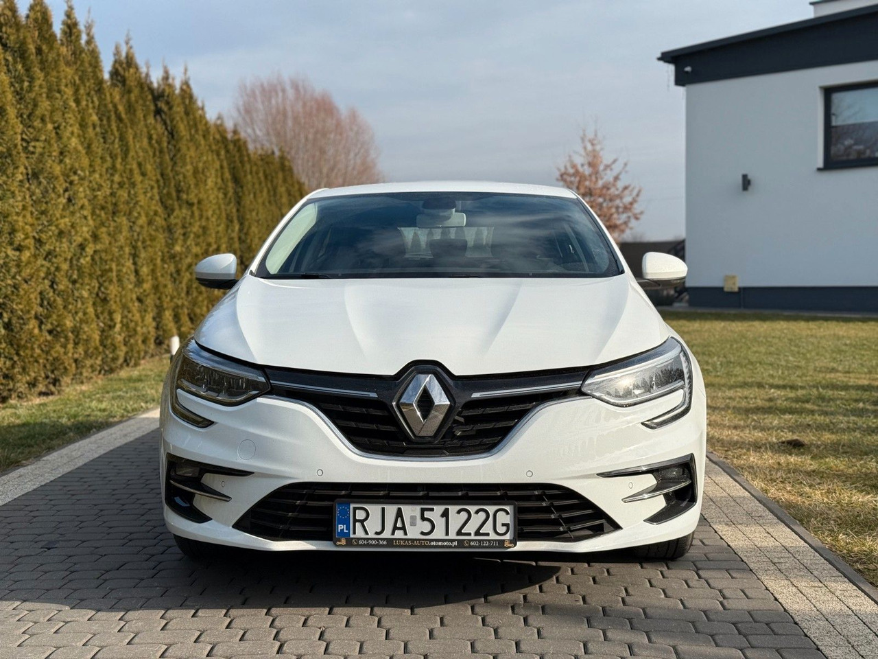 Renault Megane IN GWARANTY - سيارة: صورة 2 Renault Megane IN GWARANTY - سيارة: صورة 2